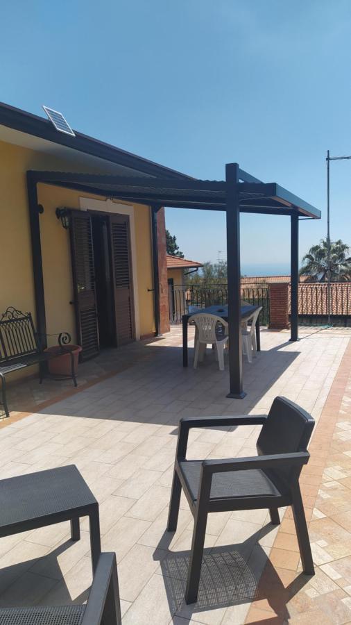 Villa La Terra Patrizia Nicolosi Esterno foto